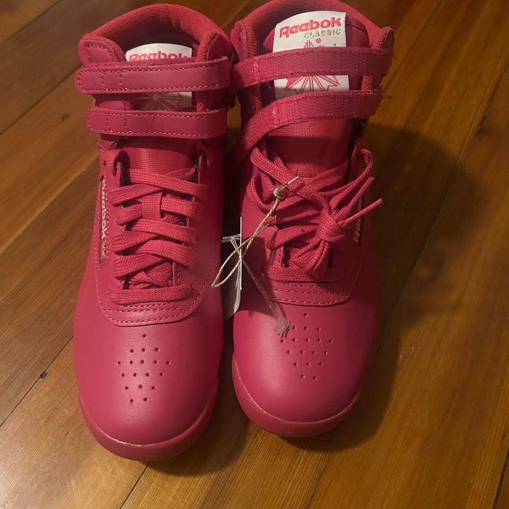 Reebok Sneakers